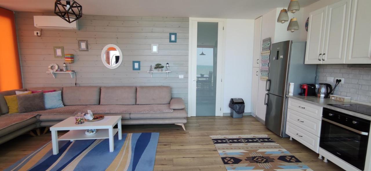 Luxury Beach Apartment In Qerret Голем Екстер'єр фото