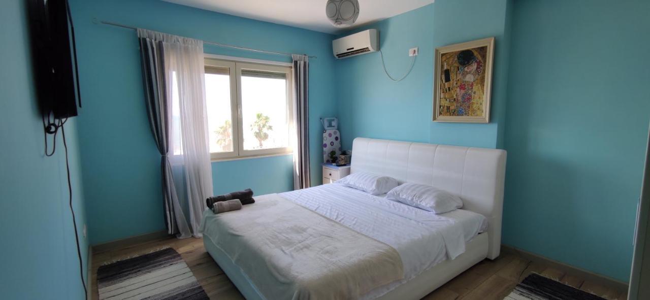 Luxury Beach Apartment In Qerret Голем Екстер'єр фото